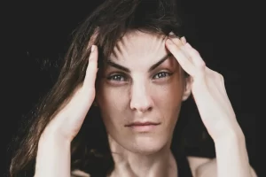 How to Stop Overthinking: Therapist Tips That Work